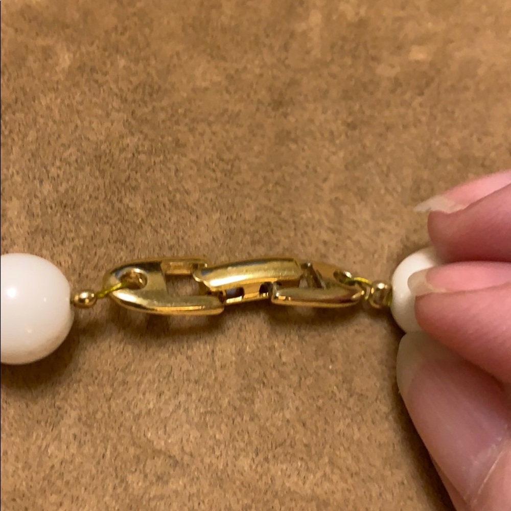 Vintage necklace with pink and yellow color. - Picture 4 of 5